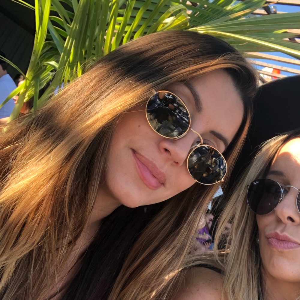 Meet your Posher, Suellen